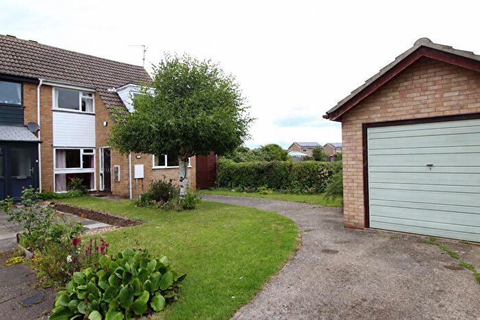 4 Bedroom Semi-Detached House For Sale In Magnolia Avenue, Longthorpe, Peterborough, PE3