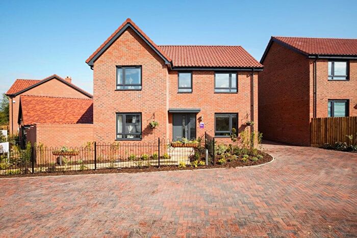 4 Bedroom Detached House For Sale In Norwich Road, Claydon, IP6