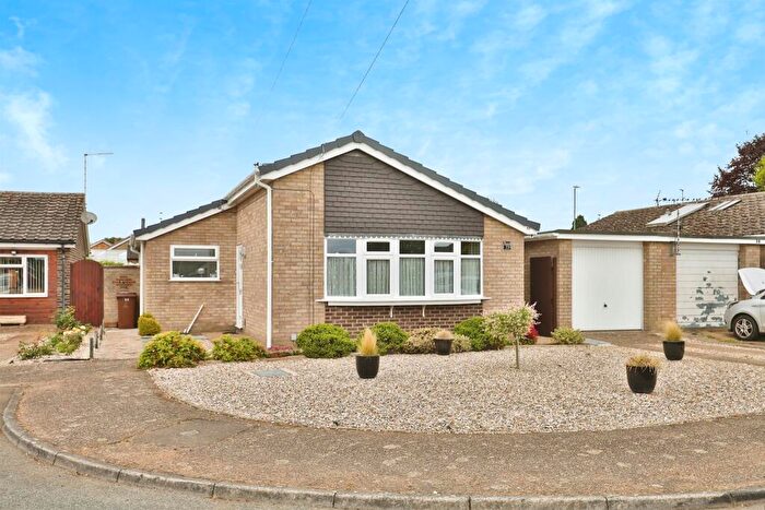 2 Bedroom Detached Bungalow For Sale In Courtfields, Swaffham, PE37