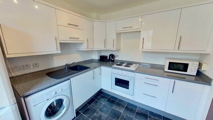 2 Bedroom Flat To Rent In Union Glen, Glendale Mews, City Centre, Aberdeen, AB11