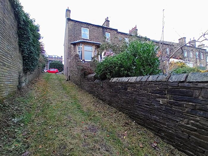 Land For Sale In Oakleigh Road, Clayton, Bradford, BD14