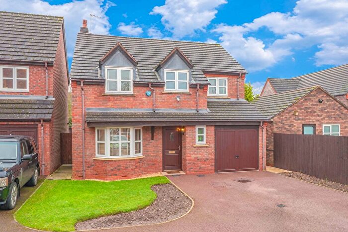 4 Bedroom Detached House For Sale In Whitchurch Lane, Shirley, Solihull, B90