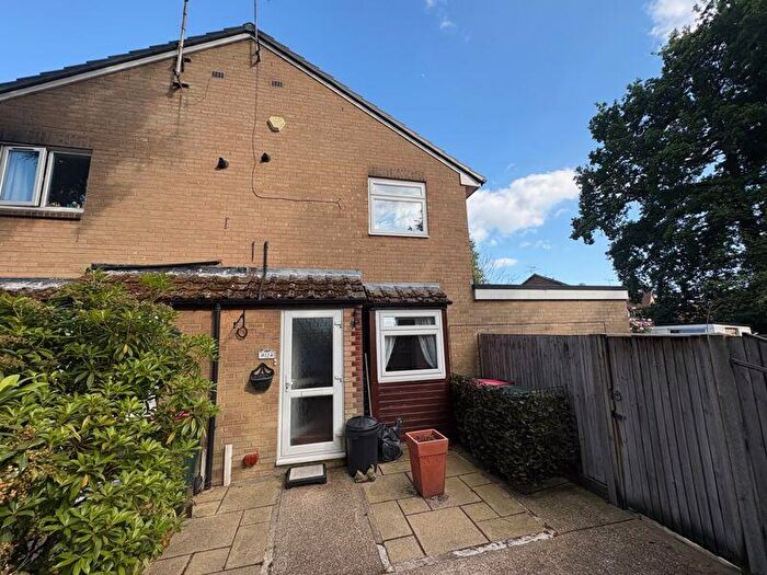 1 Bedroom Terraced House To Rent In Cherrytree Close, Crawley, RH10
