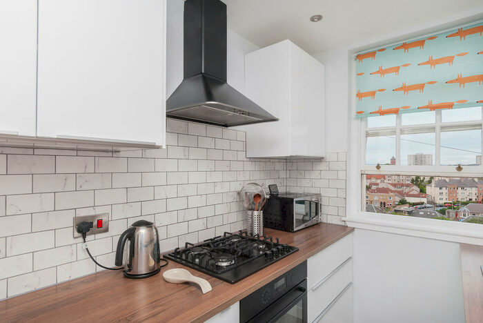 2 Bedroom Property To Rent In Piershill Square West Edinburgh United Kingdom, EH8