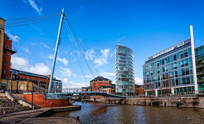 Flat For Sale In Glass Wharf, Bristol, BS2