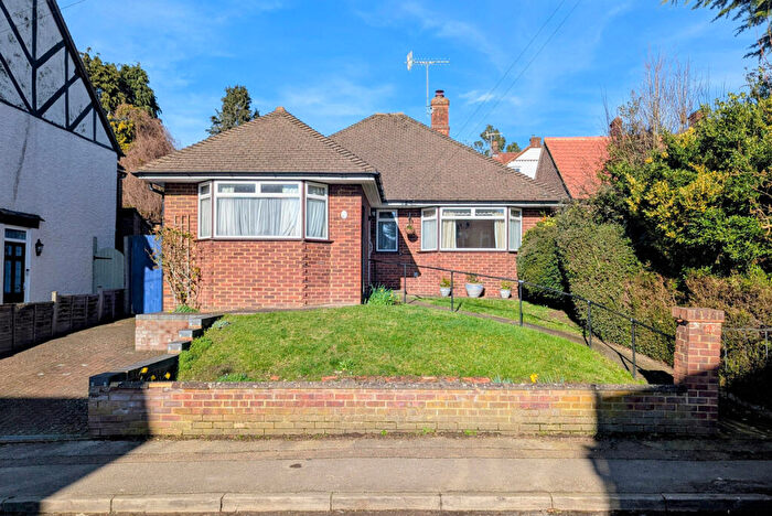 2 Bedroom Detached Bungalow For Sale In Ebberns Road, Hemel Hempstead, HP3