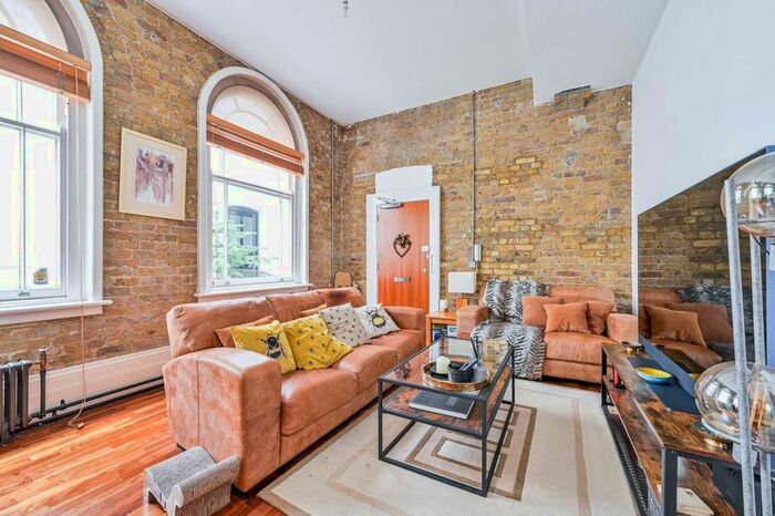 2 Bedroom Flat To Rent In Building, Chatham Close, Woolwich, London, SE18