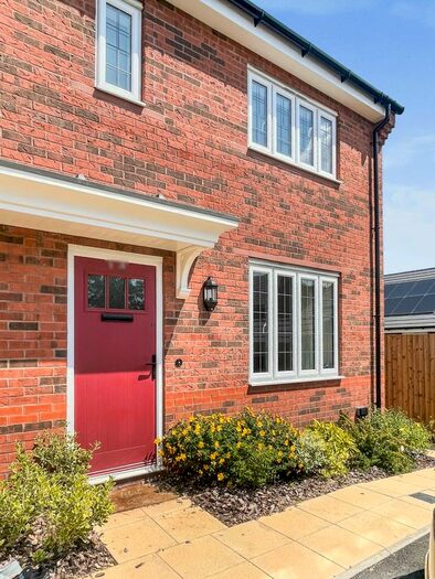 2 Bedroom Semi-Detached House To Rent In Par Street, Frankley Green, B31