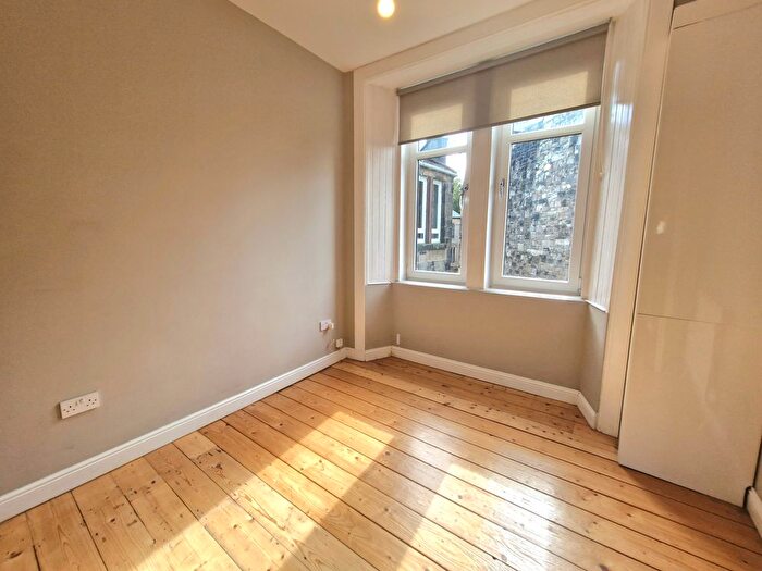 2 Bedroom Flat To Rent In Crow Road, Glasgow, G11