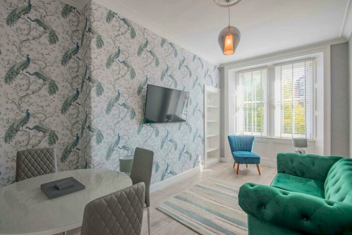 1 Bedroom Flat To Rent In Dalgety Avenue Edinburgh United Kingdom, EH7