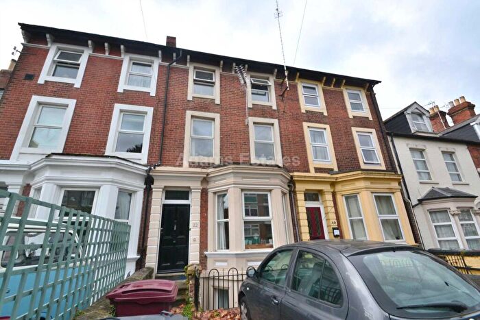 7 Bedroom Terraced House To Rent In Hamilton Road, Reading, RG1