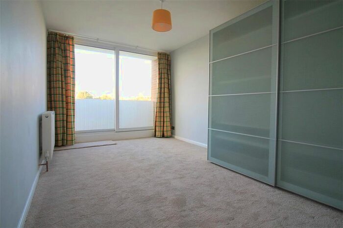 2 Bedroom Flat To Rent In Atlantic Court, Ferry Road, Shoreham By Sea, BN43