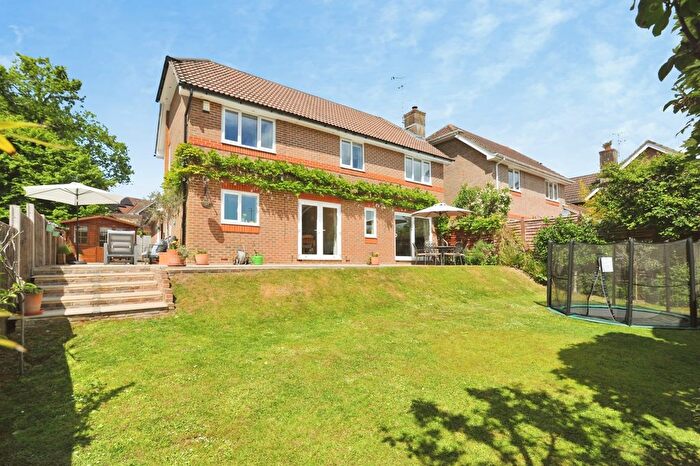 4 Bedroom Detached House For Sale In Mill Rise, Robertsbridge, East Sussex, TN32