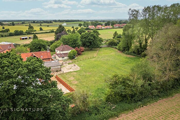 4 Bedroom Detached House For Sale In The Hill, Swanton Abbott, NR10