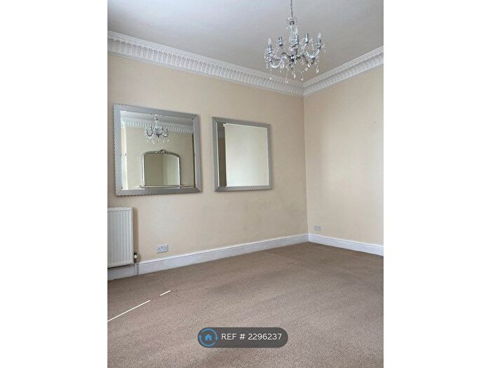 2 Bedroom Flat To Rent In Chesham Road, Brighton, BN2