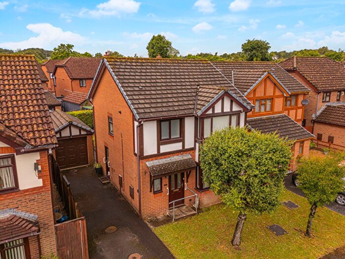 3 Bedroom Detached House For Sale In Picton Gardens, Bridgend, CF31