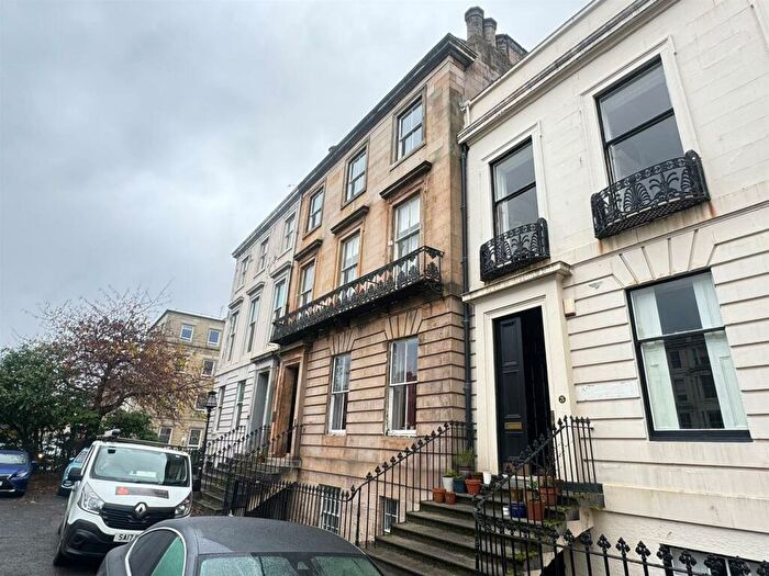 2 Bedroom Flat To Rent In , Newton Place Charing Cross, Glasgow, G3