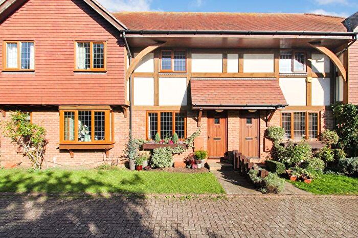 2 Bedroom Terraced House For Sale In Parsonage Close, Oakley, MK43