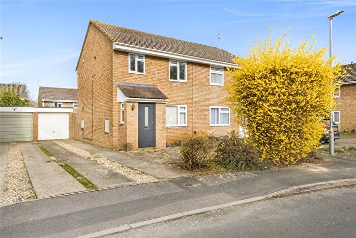 3 Bedroom Semi Detached House To Rent In Bradwell Moor, Liden, Swindon, Wiltshire, SN3