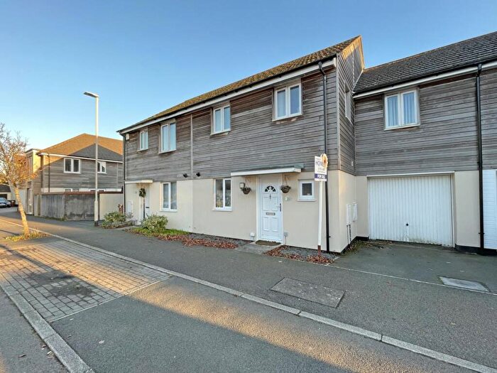 4 Bedroom Terraced House For Sale In Samuel Bassett Avenue, Southway, Plymouth, PL6