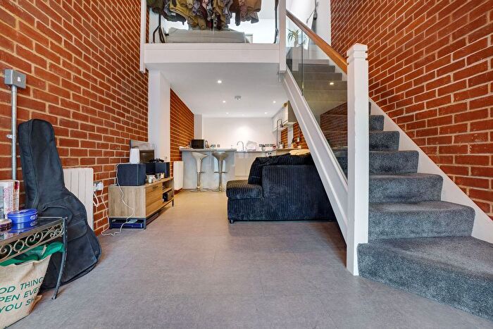 1 Bedroom Flat To Rent In Tannery Square, Canterbury, CT1