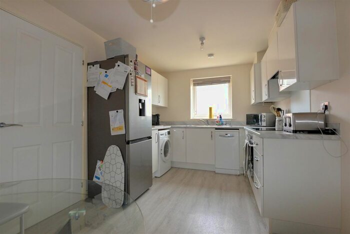 3 Bedroom End Of Terrace House For Sale In Old Market Road, Bridgwater, TA6