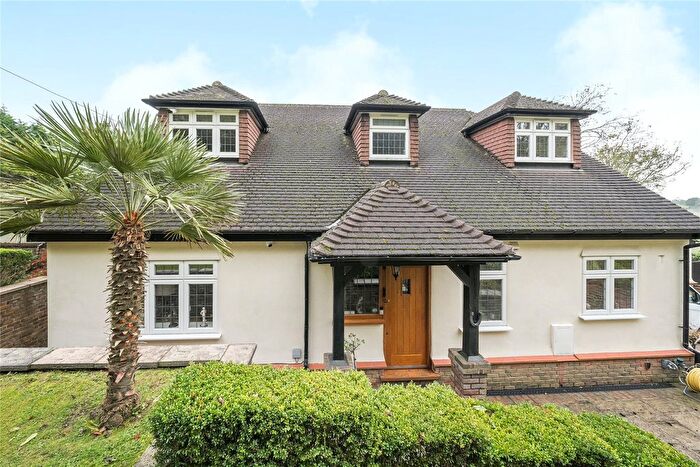 3 Bedroom Bungalow For Sale In Saltbox Hill, Biggin Hill, Westerham, TN16