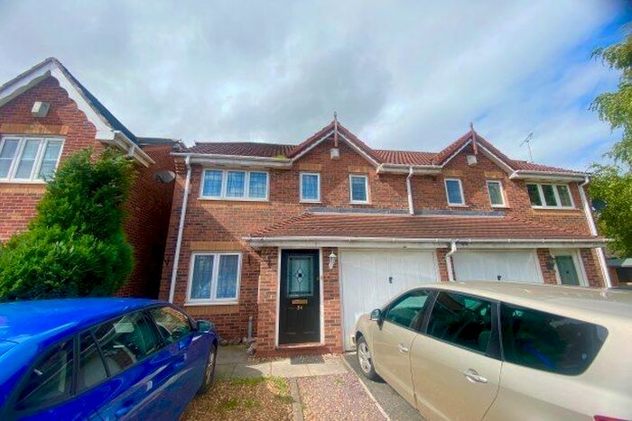 3 Bedroom Semi-Detached House To Rent In Elanor Road, Sandbach, CW11