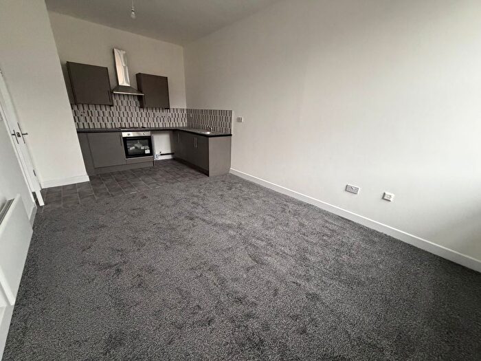 3 Bedroom Flat To Rent In Temple Street, City Centre, Wolverhampton, WV2