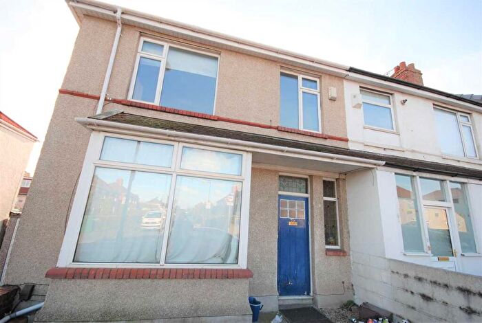 3 Bedroom End Of Terrace House To Rent In Toronto Road, BS7