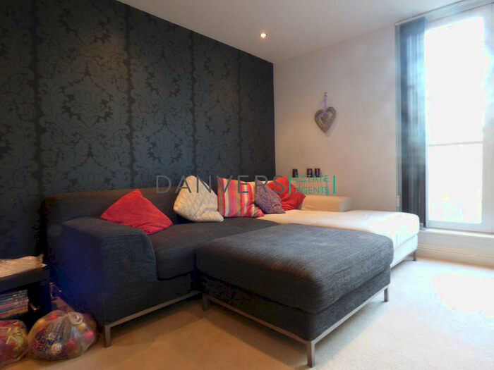 4 Bedroom Detached House To Rent In Woodford Road, Leicester, LE2