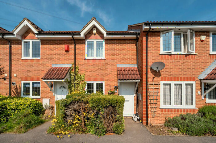 2 Bedroom Terraced House For Sale In Home Field Drive, Nursling, Southampton, SO16