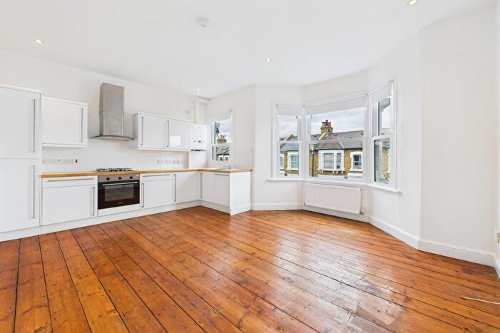 2 Bedroom Flat To Rent In Keston Road, London, SE15