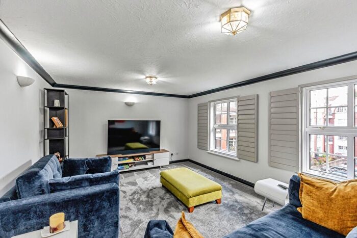 1 Bedroom Flat For Sale In Nore Road, Bristol, Avon, BS20