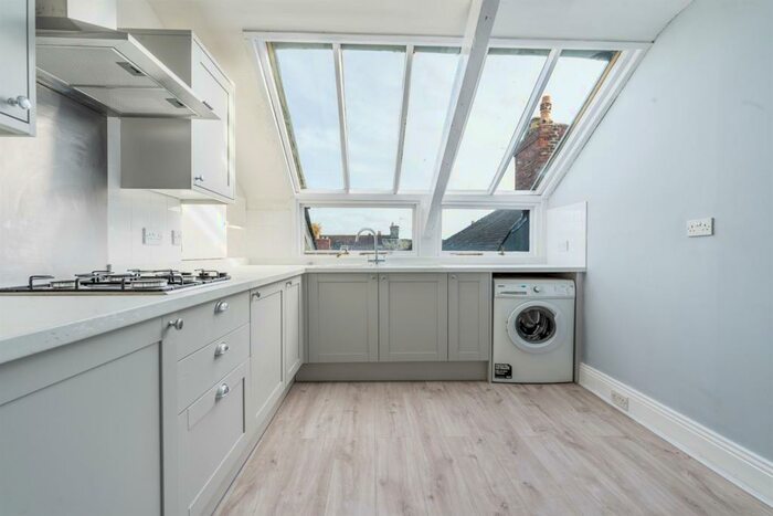 2 Bedroom Flat To Rent In St. Georges Terrace, Newcastle Upon Tyne, NE2