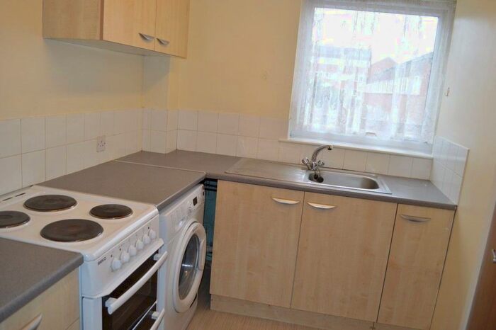 2 Bedroom Flat To Rent In Templemere, Norwich, NR3