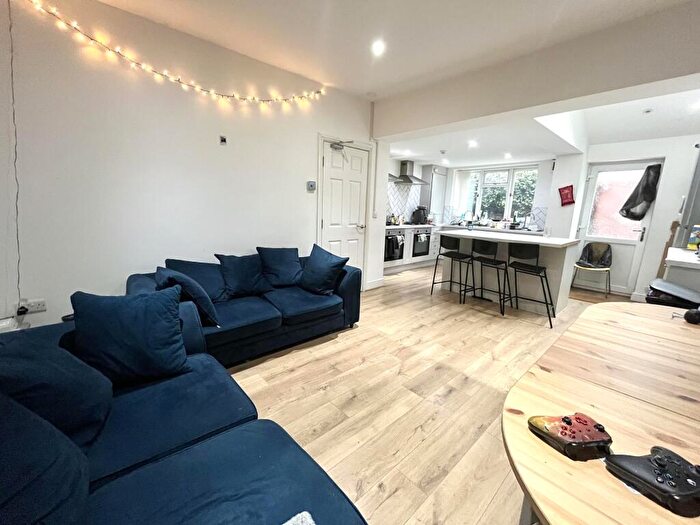 9 Bedroom House To Rent In Norwich Road, Liverpool, L15