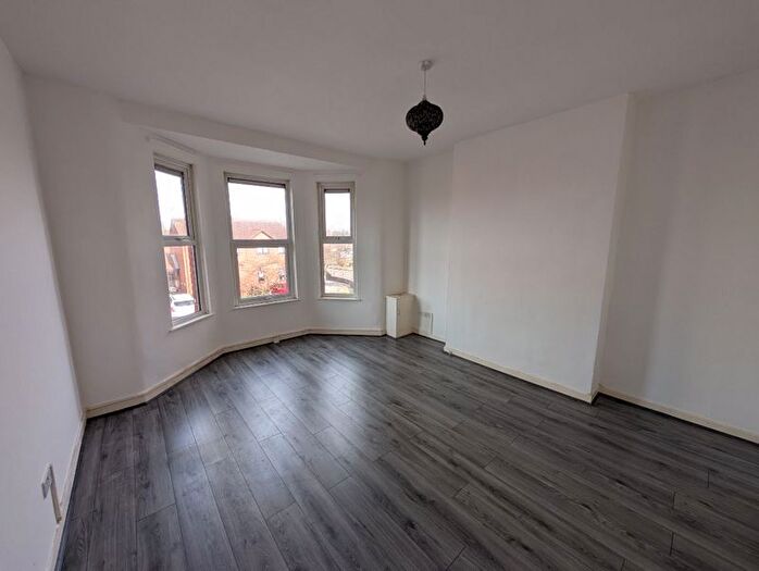 2 Bedroom Flat To Rent In Claremont Road, Seaforth, Liverpool, L21