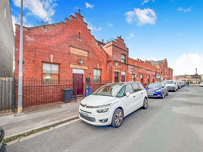 2 Bedroom Apartment For Sale In Apartment, Franklin Street, Hull, HU9