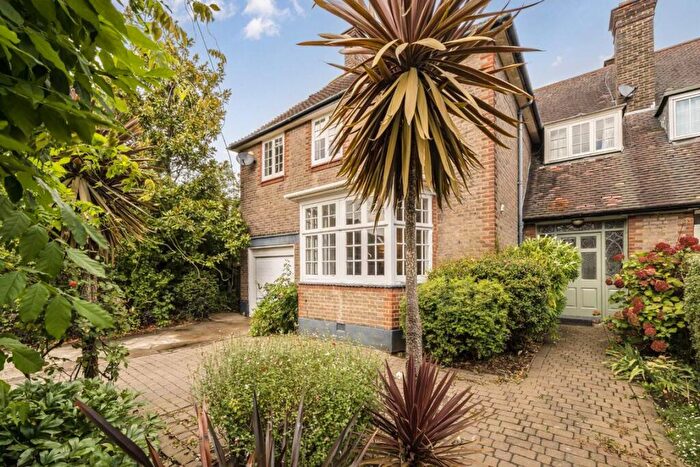 5 Bedroom House For Sale In Anson Road, Willesden Green, NW2
