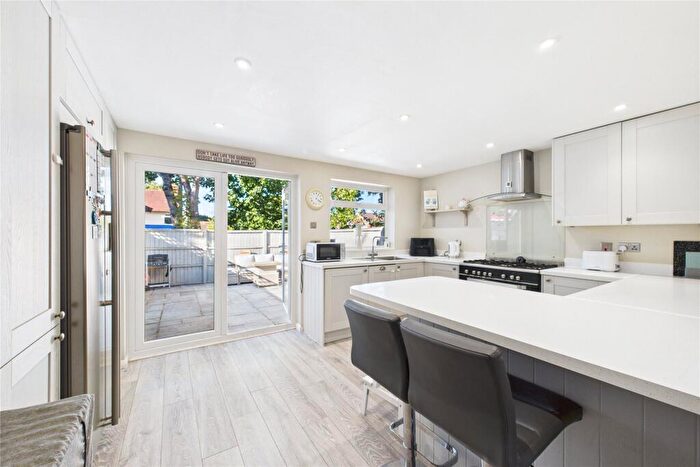 3 Bedroom End Of Terrace House For Sale In Harlech Road, Blackwater, Camberley, Hampshire, GU17
