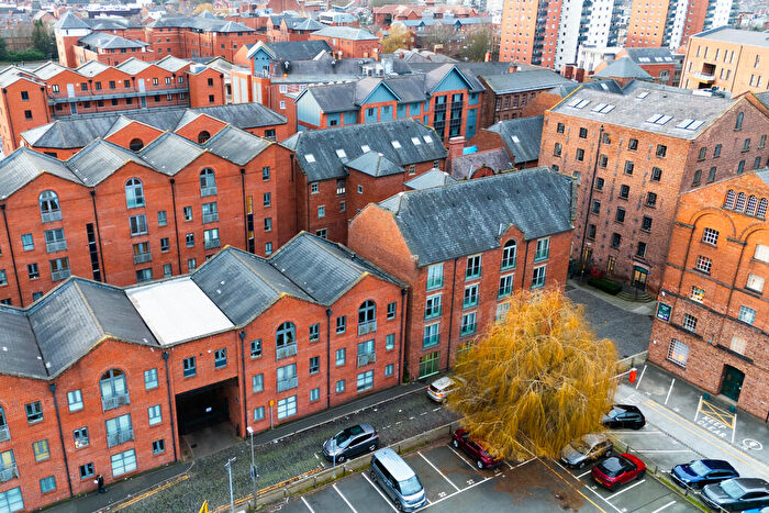 3 Bedroom Apartment For Sale In Steam Mill Street, Chester, CH3
