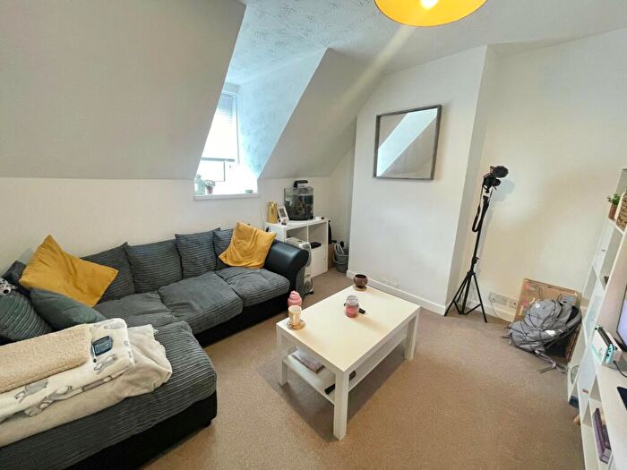2 Bedroom Flat To Rent In Campbell Road, BH1