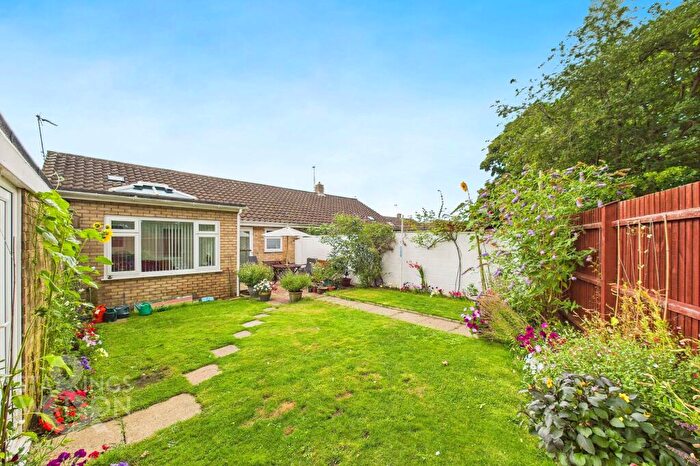 2 Bedroom Semi-Detached Bungalow For Sale In Three Corner Drive, Old Catton, Norwich, NR6