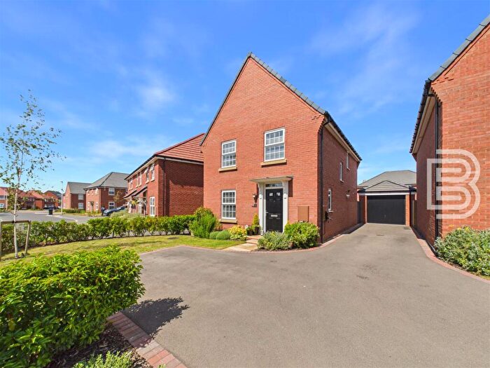 4 Bedroom Detached House For Sale In Vermilion Way, Rugby, CV22