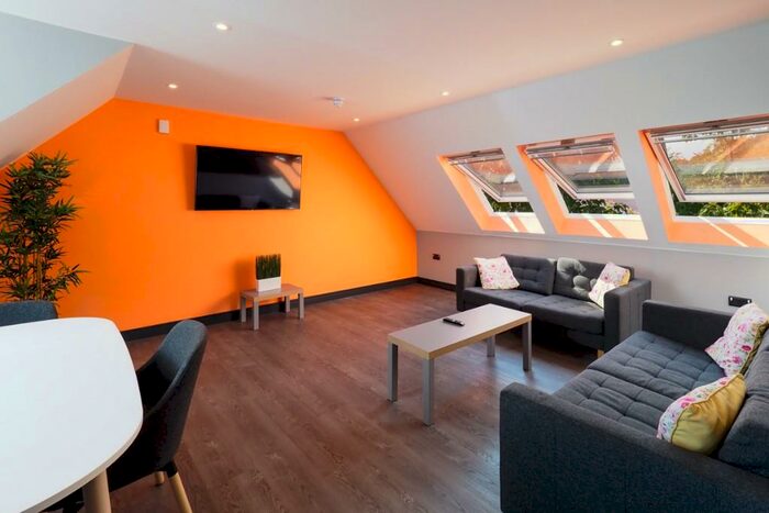 1 Bedroom Private Hall To Rent In Flat, Sar Court, Woodland Way, Canterbury, Kent, CT2
