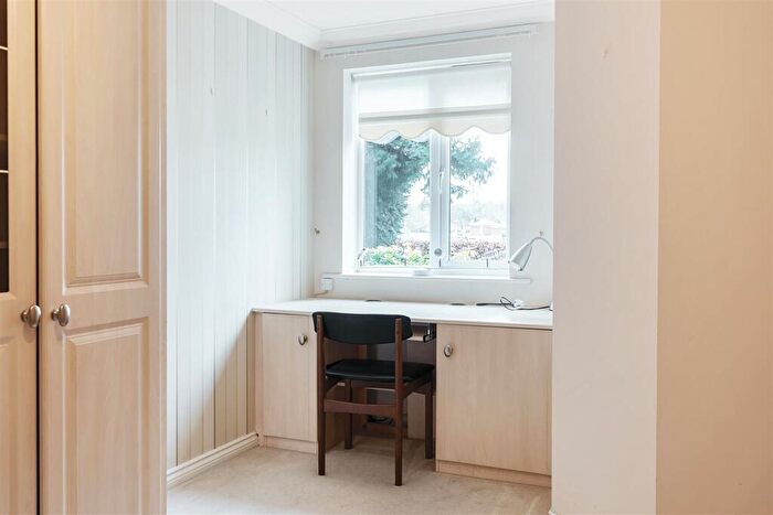 2 Bedroom Retirement Property For Sale In Lord Rosebery Lodge, Epsom, KT18