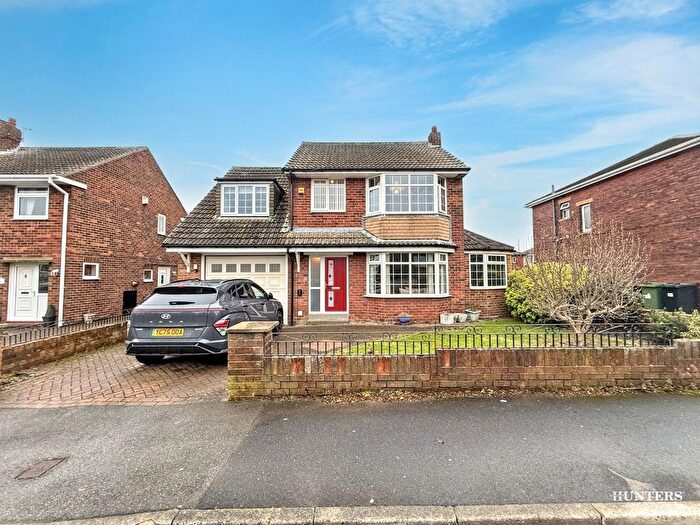 4 Bedroom Detached House For Sale In Manor Road, Soothill, Batley, WF17