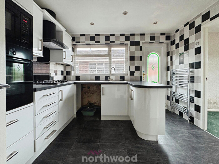 2 Bedroom Detached Bungalow For Sale In Laurel Avenue, Moorends, Doncaster, DN8