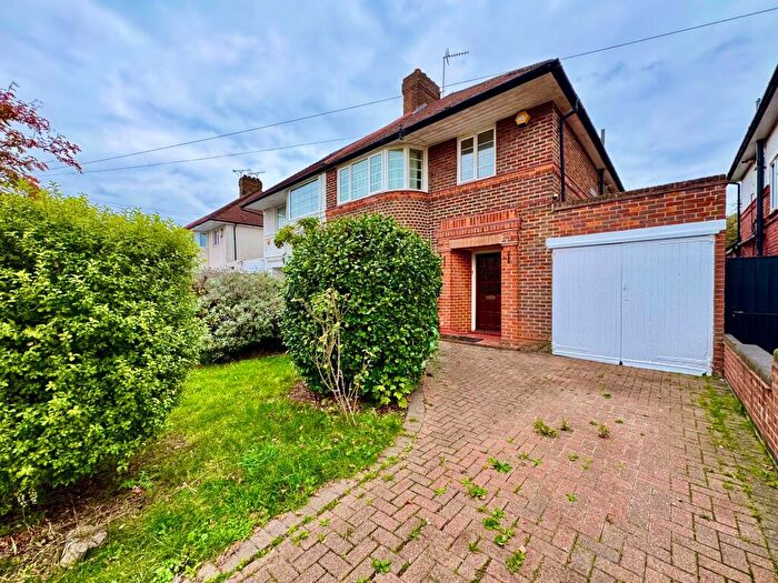 3 Bedroom Semi Detached House For Sale In Cornbury Road, Edgware, HA8